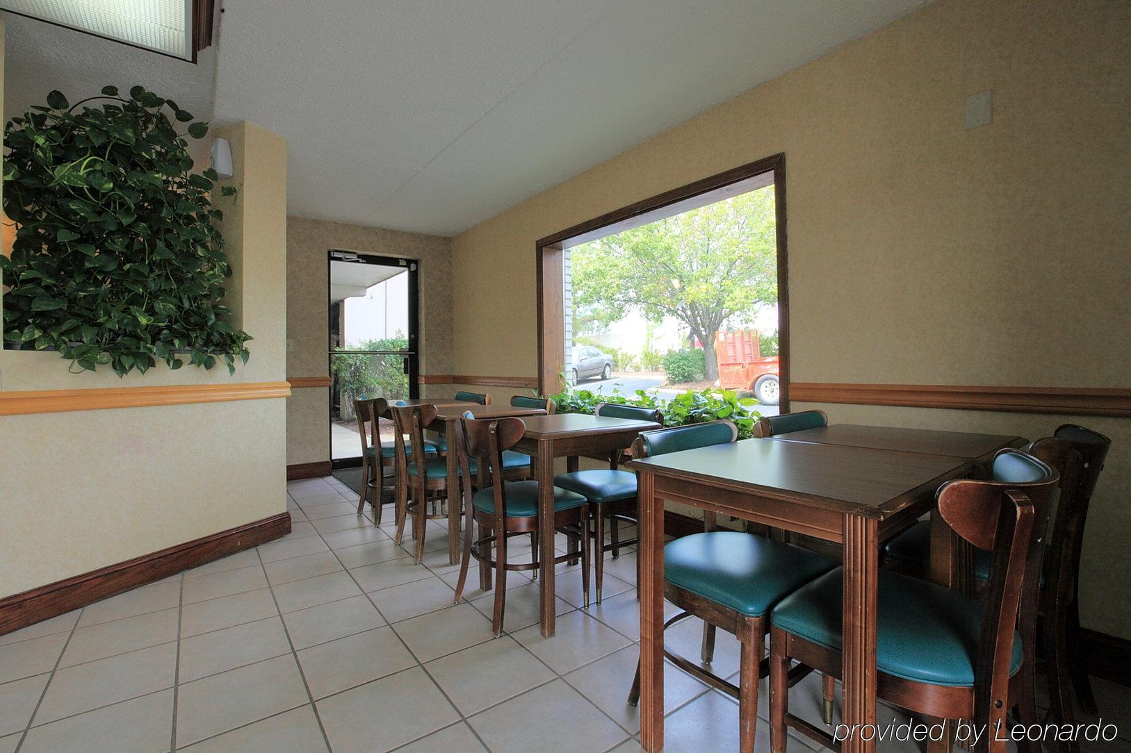 Americas Best Value Inn North Capital Ρόλι Εστιατόριο φωτογραφία
