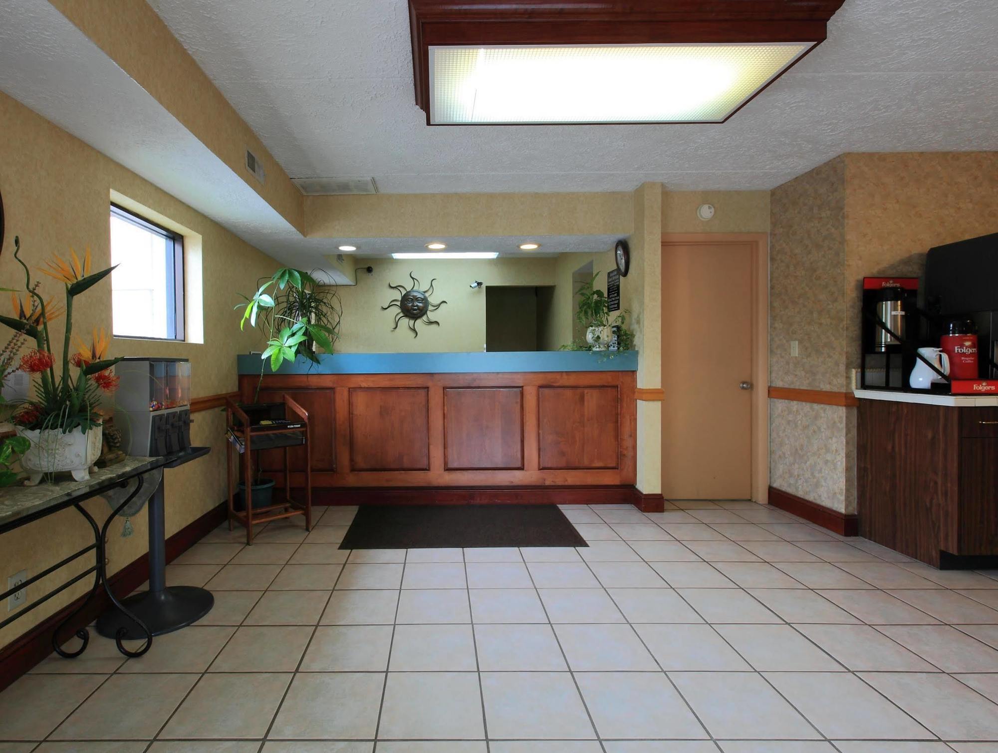 Americas Best Value Inn North Capital Ρόλι Εξωτερικό φωτογραφία